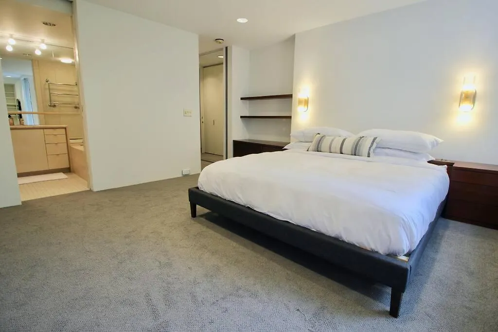 Holiday home Private Townhome Near Un New York