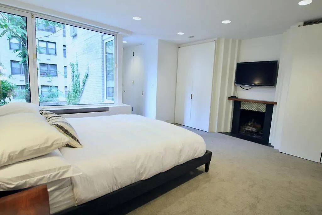 Private Townhome Near Un New York