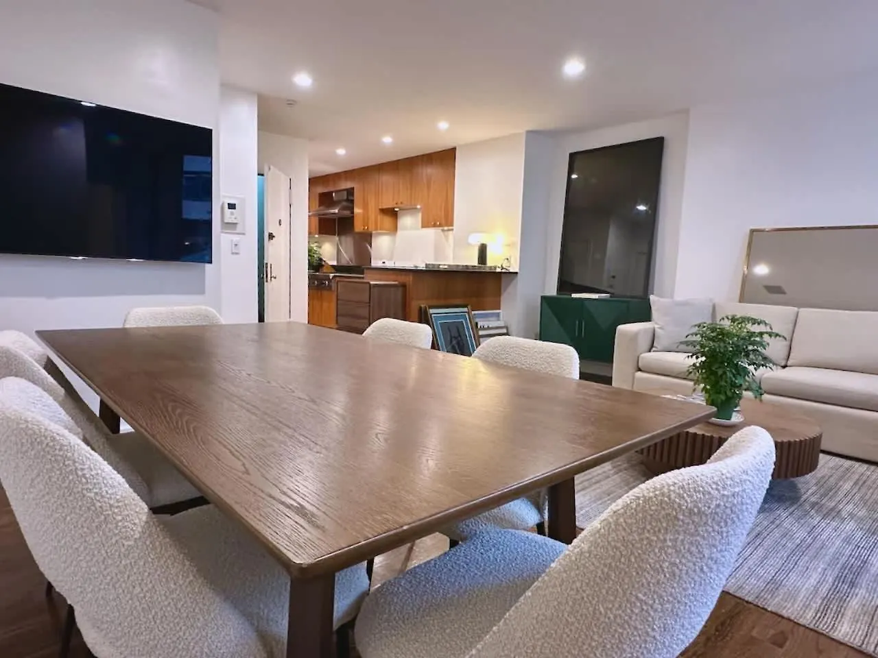 Private Townhome Near Un New York 0*,  USA